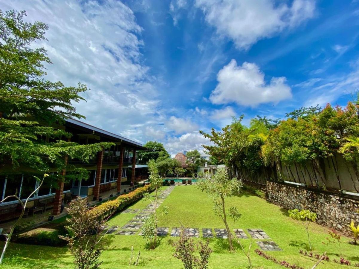 Alinson Boutique Residence Batam Exteriör bild